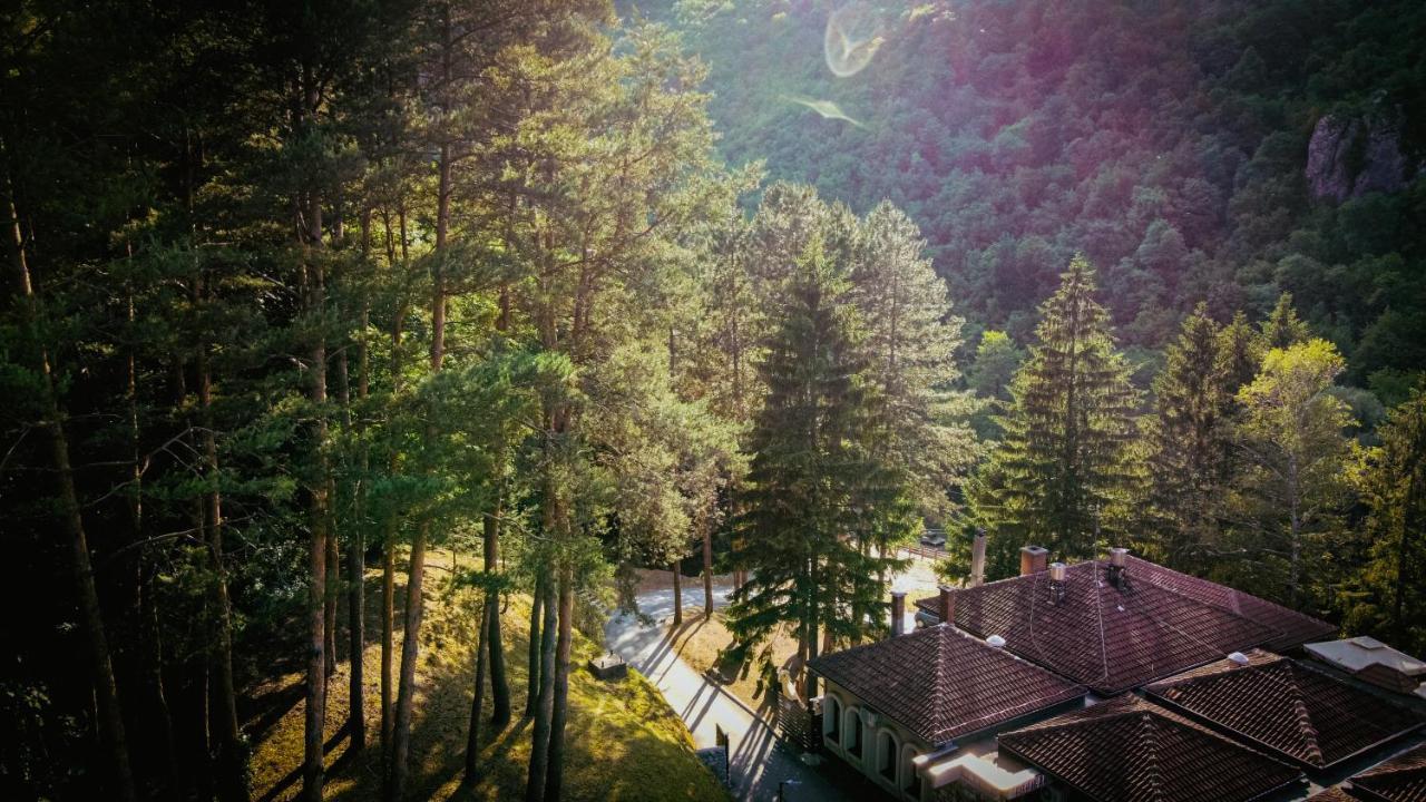 Restoran Sa Prenocistem Gornjak Krepoljin エクステリア 写真
